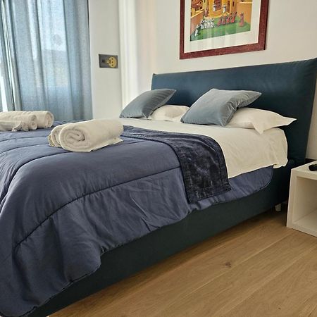 Carnale Guest House ซาแลร์โน ภายนอก รูปภาพ